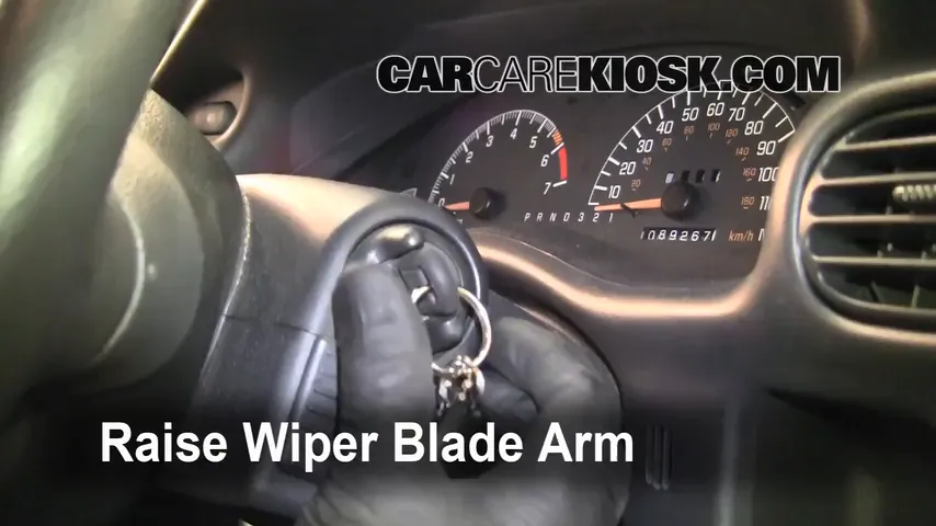 2003 Pontiac Grand Prix GT 3.8L V6 Sedan (4 Door) Windshield Wiper Blade (Front) Replace Wiper Blades